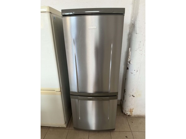 Használt Electrolux ERB29233X kombinált hűtőszekrény [H17928] 
