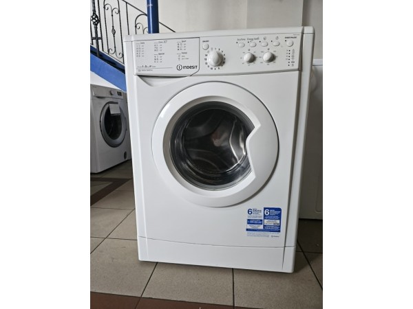 Használt Indesit IWSC51051 Elöltöltős Keskeny Mosógép [H17940] 