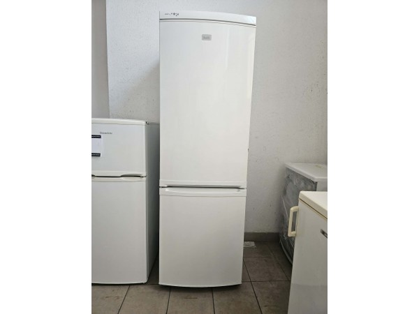 Használt Zanussi ZRB936PW2 kombinált hűtőszekrény [H17971] 