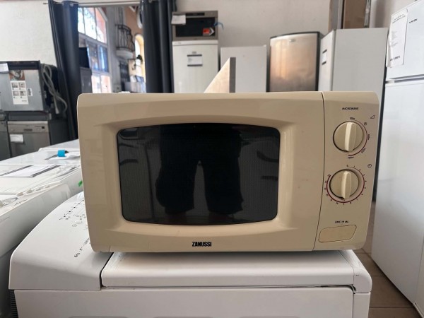 Használt Zanussi ZMC19ML mikrohullámú sütő [H17995] 