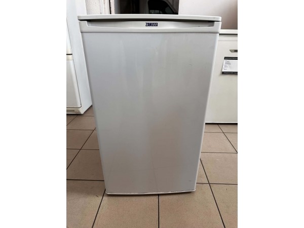 Használt Zanussi ZRG31SW Normál Hűtőszekrény [H18105] 