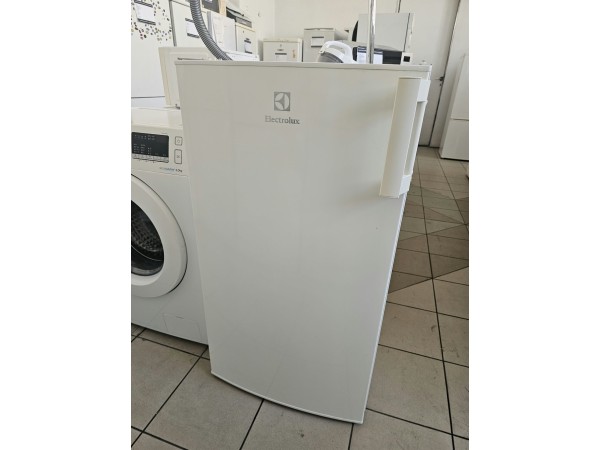 Használt Electrolux ERF 2000 AOW Normál hűtőszekrény [H18188] 